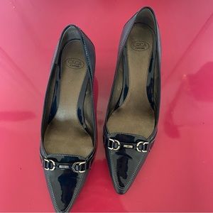Joan & David 90s Navy Patent Leather Kitten Heel - size 9.5